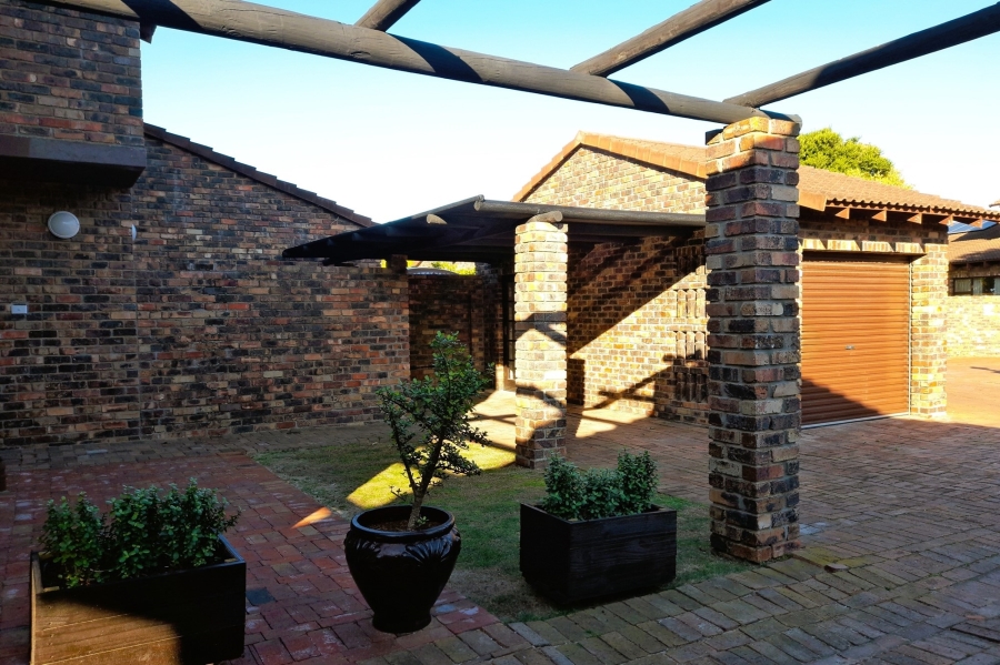 3 Bedroom Property for Sale in Greenacres Eastern Cape